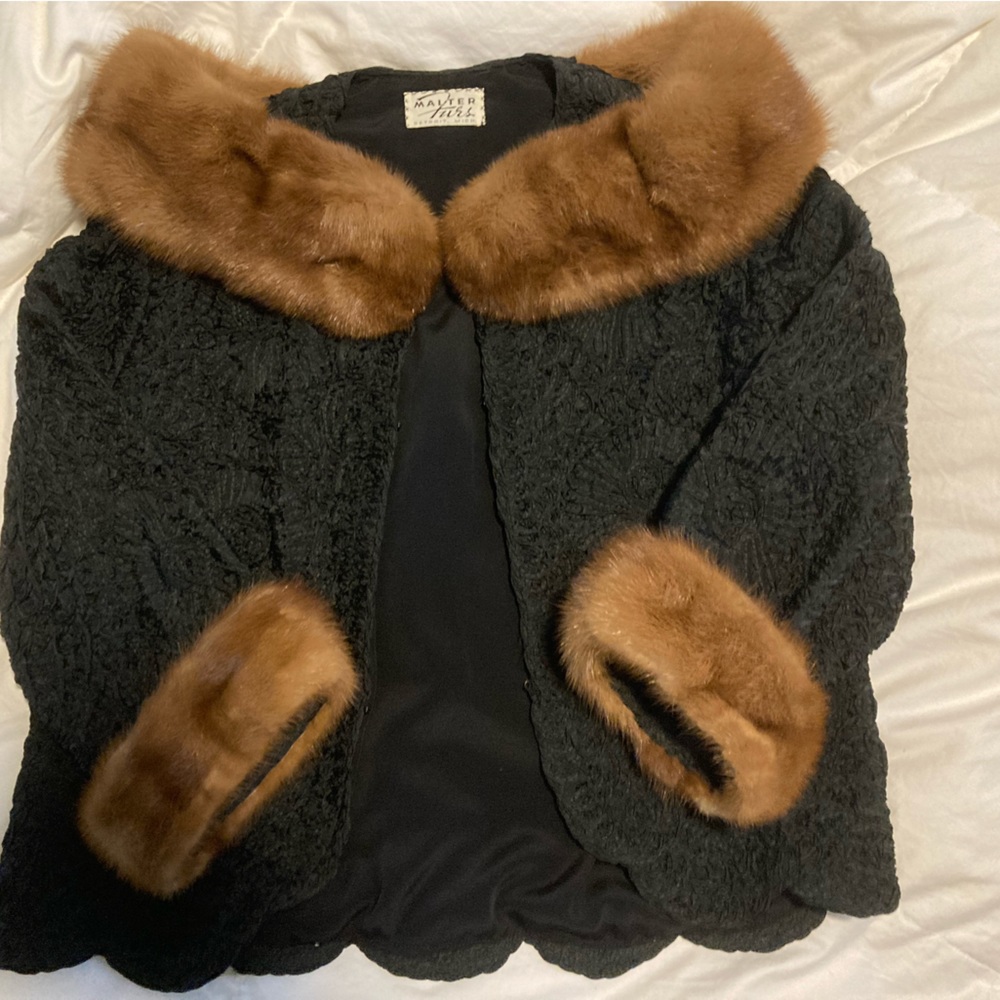 Vintage taffeta fox fur trimmed jacket—amazing condition